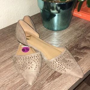 Tan flats
